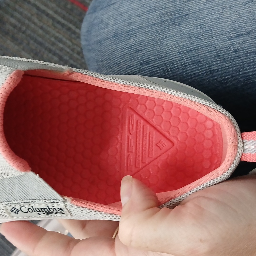 Columbia slip on distant waters PFG shoes! Womens 5.5 Like New - Picture 7 of 7